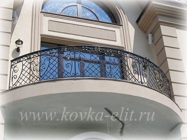 кованые перила балконов